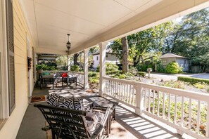 Property grounds - 3 Miles to World Cup Stadium | Skyline + Beltline (Atlanta)