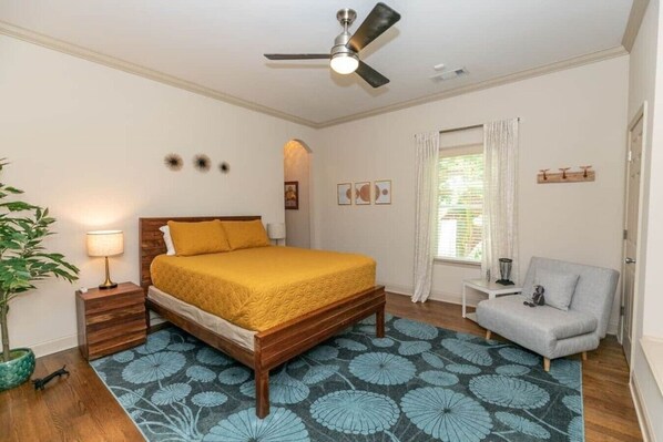 Desk, iron/ironing board, travel crib, WiFi