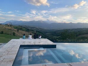 Outdoor pool - Italian Villa with private pool and spectacular views (Gualdo)