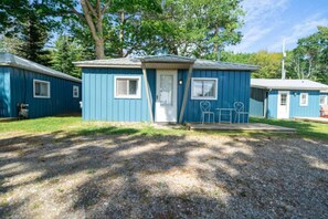 Exterior - Cozy Cabin Getaway in Iosco County (Iosco County)