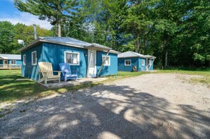 Exterior - Cozy Cabin Getaway in Iosco County (Iosco County)