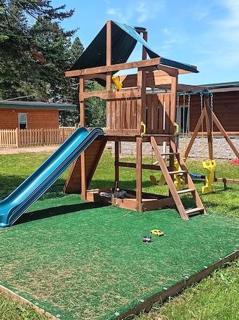 Children's play area - outdoor. Silver Sands Hotel RV Park