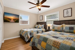 3 bedrooms, iron/ironing board, WiFi (free), bed sheets