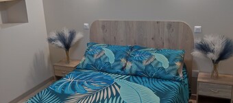 Ten minutes from the beaches of Longeville sur mer and Saint Vincent sur Jard.