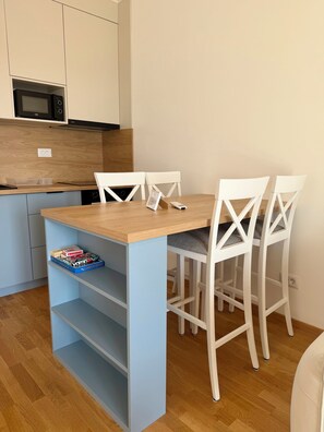 Dining - Enjoyable 2-bedroom apartment with AC in charming Bečići (Bečići)