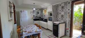 Private kitchen - Fabulous 3-bedroom house in Armação dos Búzios near the beach Tucuns (Armação dos Búzios)
