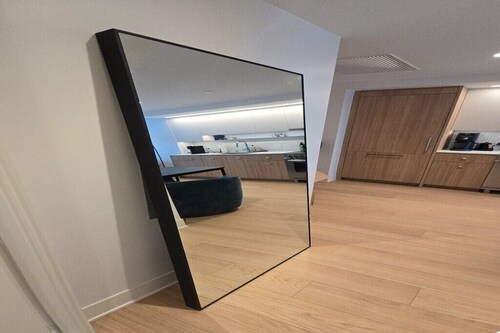 Modern 1-Bedroom in Mission Rock with Gym, Sauna, Golf Simulator