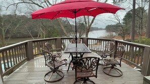 Outdoor dining - Spacious Lakefront Apt w/ Deck in Fayetteville! (Fayetteville)