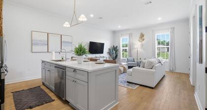 Coastline Escape 1BR - Near Beach