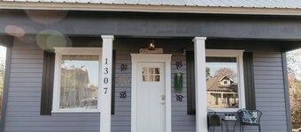 Quiet & Updated Spokane Home - 2 bed/2 bath