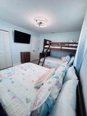 3 Schlafzimmer, Bügeleisen/Bügelbrett, WLAN, Bettwäsche