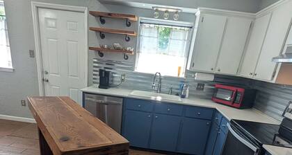 Cozy 3-bedroom house in serene Cache, near Ft Sill and the Wichita Mountains.