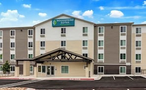 Exterior - Stay Together, Group-Friendly Compound Near Austin Highlights – 4 Queen Units (Austin)