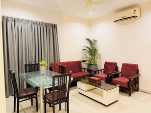 Family Studio | Dining - Mangala HomeStay (Ujjain)