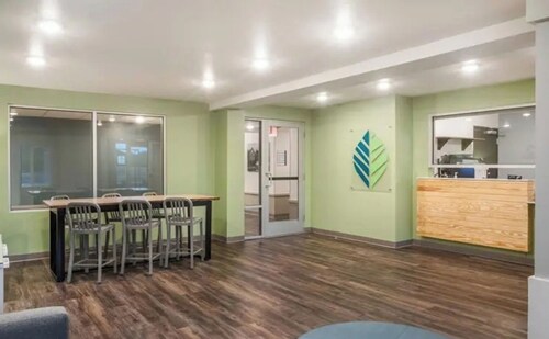 Enjoy your Extended Stay in 4 Rooms Near the Lyndon B. Johnson Museum in Austin
