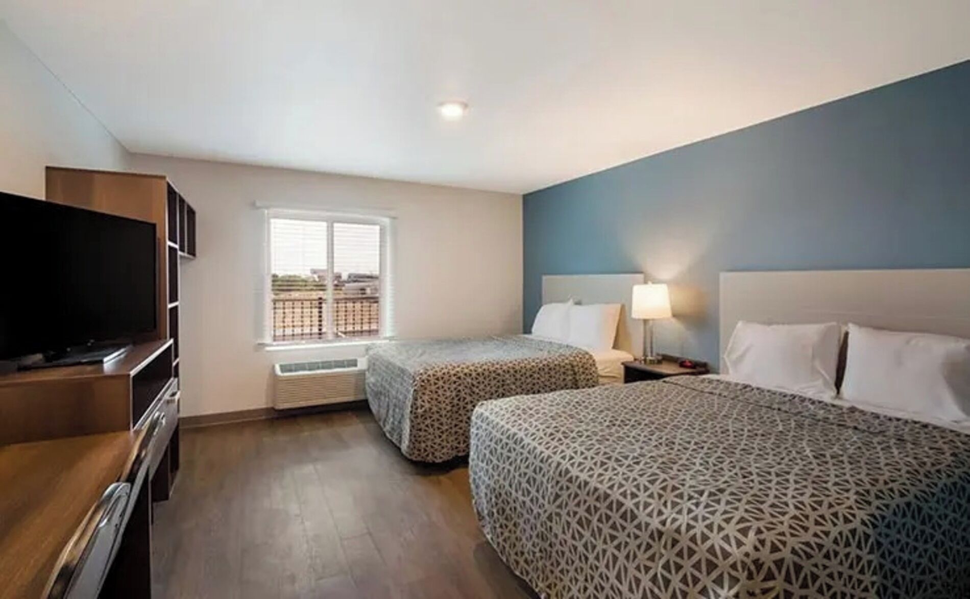 4 bedrooms, free WiFi, bed sheets