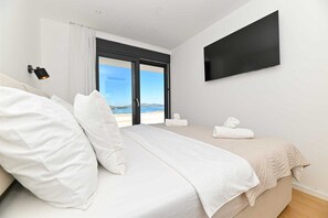 Iron/ironing board, free WiFi, bed sheets - Luxury Villa Oasis with pool and jacuzzi near beach (Trogir)