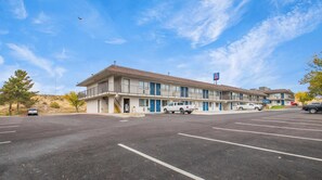 Front of property - Studio 6 – Elko, NV (Elko)