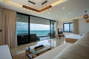 Desk, iron/ironing board, travel cot, WiFi - Villa Magdalena - 7BR - Oceanfront w/ Heated Pool (Cancun)
