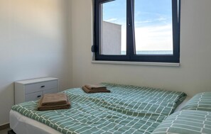 2 bedrooms, free WiFi - Amazing apartment in Maslenica (Maslenica)