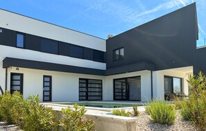 Exterior - Luxurious apartment in Maslenica (Maslenica)