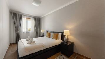 2 bedrooms, iron/ironing board, travel crib, WiFi