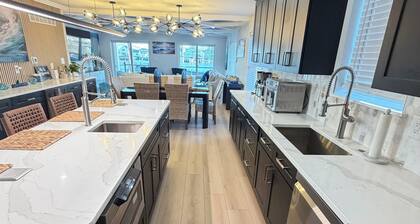 Brand New Custom Furnished 4-Bedroom House in Ventnor/Bay Views & Walk to Beach