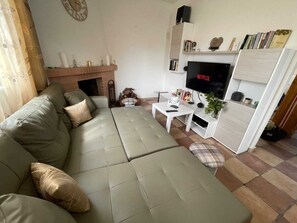 Living area - Vrbo Property (Cardiel de los Montes)
