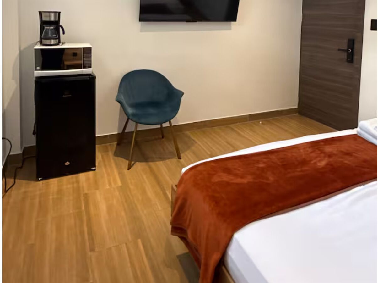 1 chambre, fer et planche à repasser, Wi-Fi, draps fournis