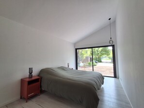 Travel cot, free WiFi, wheelchair access - Vrbo Property (Apt)