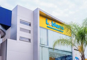 Exterior detail - 06 Luxury Apartment New York Style, brand new (Guayaquil)