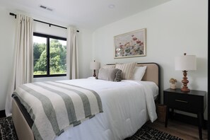 3 Schlafzimmer, Reisekinderbett, kostenloses WLAN, Bettwäsche