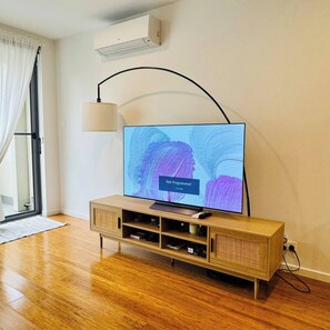 Shared Dormitory, 1 Bedroom, Balcony | Interior