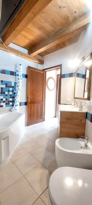 Bathroom - Vrbo Property (Cagliari)