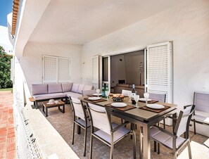 Villa | Balcony - Charming 4BR Villa by Vilamoura Old Course (Loulé)