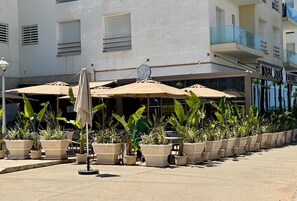 Exterior detail - Ocean Breeze 2BR Ocean View Rabat Corniche by Masterhost (Rabat)