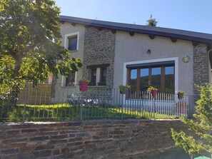 Exterior - GÎTE GABRIELLE - BAGNOLS-LES-BAINS (BAGNOLS-LES-BAINS)