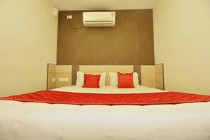 Room - Collection O Thiruparankundram City Centre (Madurai)