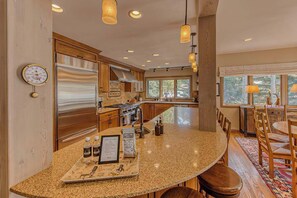 Fridge, microwave, oven, stovetop - Abode at Guyer Hot Springs, walk to lift, hot tub (Ketchum)