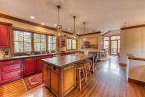 Fridge, microwave, oven, stovetop - Abode at Frenchmans, sauna, hot tub, Ketchum (Ketchum)
