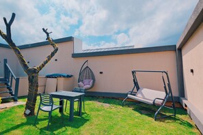 Tempat makan outdoor
