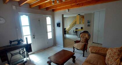 Quiet house in Los Andes