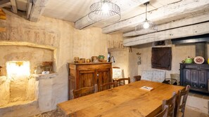 Dining - Causse Toujours - LA MALENE (LA MALENE)