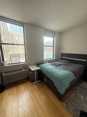 Iron/ironing board, Internet, bed sheets -     Modern Grove St Studio: Pool + PATH + World Cup (Jersey City)