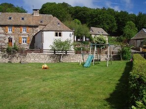 Children’s area - Chez Baptiste - SAINT-PIERRE-DE-NOGARET (SAINT-PIERRE-DE-NOGARET)