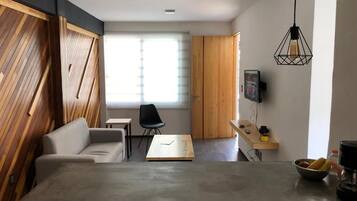 Apartment, 1 Bedroom, Courtyard View | Living area