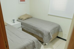 2 bedrooms, iron/ironing board, WiFi, bed sheets - 2201 Luxury Full Apartment with 2 Bedrooms/1 Suite near Cebrom and Araújo Jorge Hospital (Goiânia)