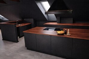 Design Double or Twin Room, Non Smoking, Garden View | Private kitchen