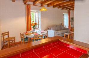 Interior - Gîte au Mas Breton 4/6 persons (MOLEZON)