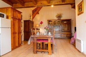 Dining - Gîte du Parc - LA CANOURGUE (LA CANOURGUE)